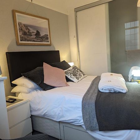 En-Suite Nook Near Forest & Sea, Super Value With Fridge, Microwave And Tv Lymington Extérieur photo