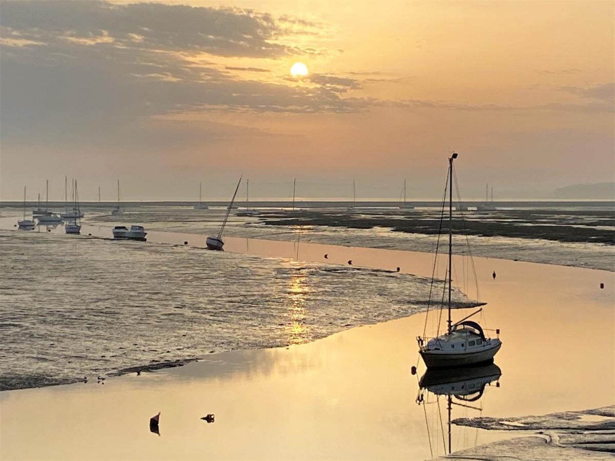 En-Suite Nook Near Forest & Sea, Super Value With Fridge, Microwave And Tv Lymington Extérieur photo