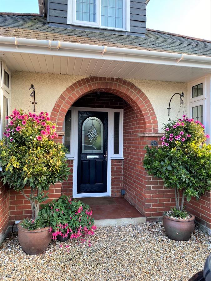 En-Suite Nook Near Forest & Sea, Super Value With Fridge, Microwave And Tv Lymington Extérieur photo