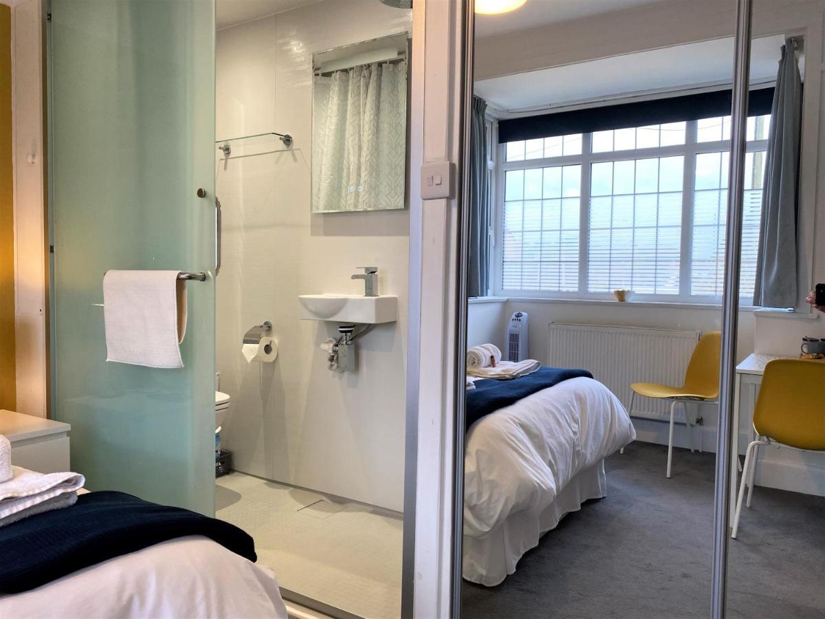 En-Suite Nook Near Forest & Sea, Super Value With Fridge, Microwave And Tv Lymington Extérieur photo