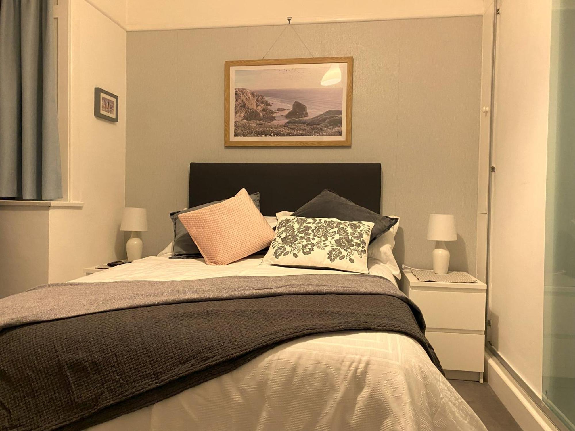 En-Suite Nook Near Forest & Sea, Super Value With Fridge, Microwave And Tv Lymington Extérieur photo